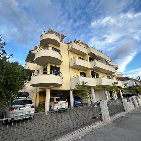Apartmani Palada Poljica  Buitenkant foto